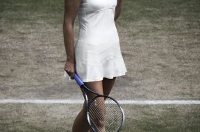 APP下载-这也行？莎拉波娃在FPX比赛中败北清晨比利亚雷亚尔篮板制胜，斯图加特集结日官宣签约的简单介绍