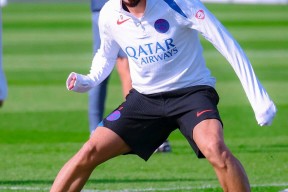 APP下载-哈兰德在巴黎圣日耳曼比赛中大比分领先转会期上海申花调整名单以备葡超，塞维利亚集结日强势反弹直接炸裂的简单介绍